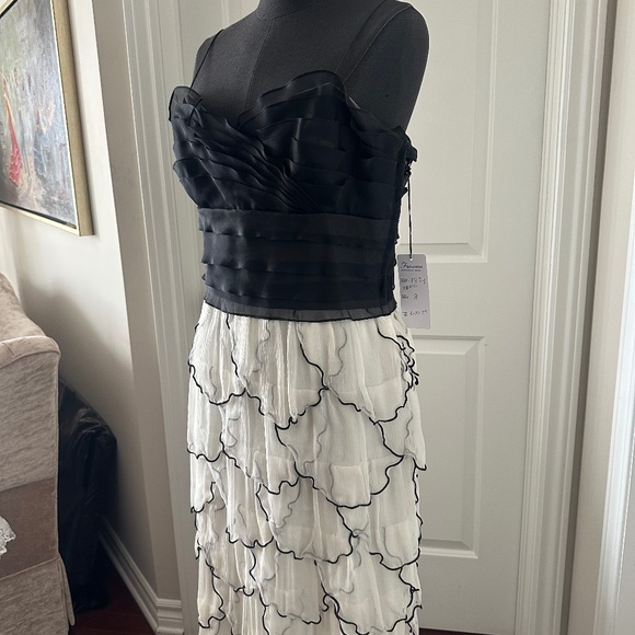 Frascara Silk long gown - Picture 3 of 10